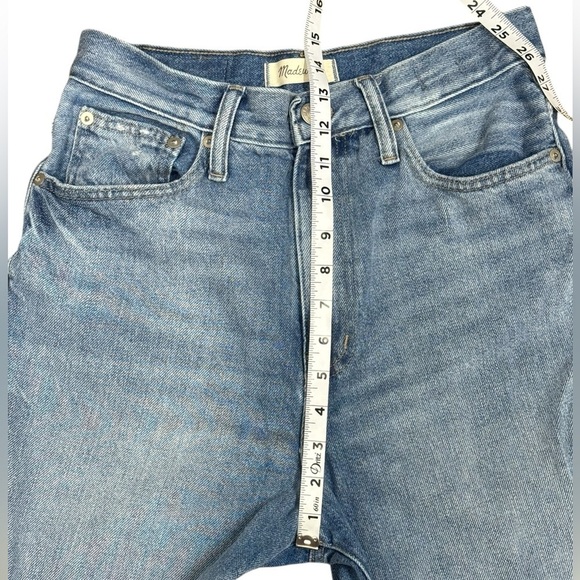 Madewell Mom Jean Womens 25 Medium
Wash Ripped Edition Gilford Blue AJ214 - Picture 8 of 12